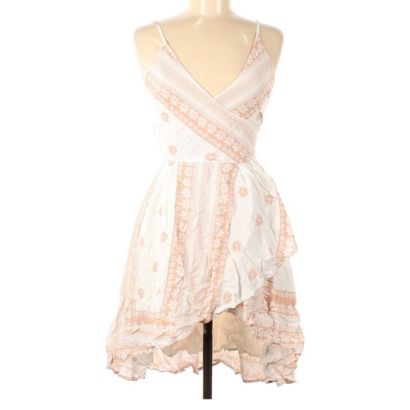 Princess Polly floral printed wrap dress - Picture 3 of 4